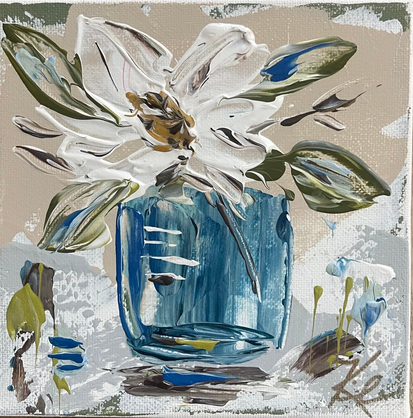 GA White Magnolia Pillow